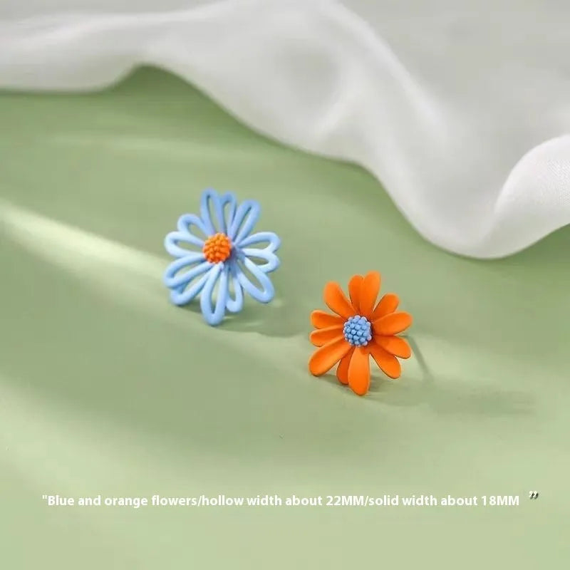 Summer flower stud earrings in alloy with colourful two-tone designs