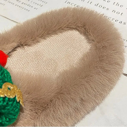 Women's Christmas slippers with a hat decoration, in faux plush, available in black, khaki, and white.