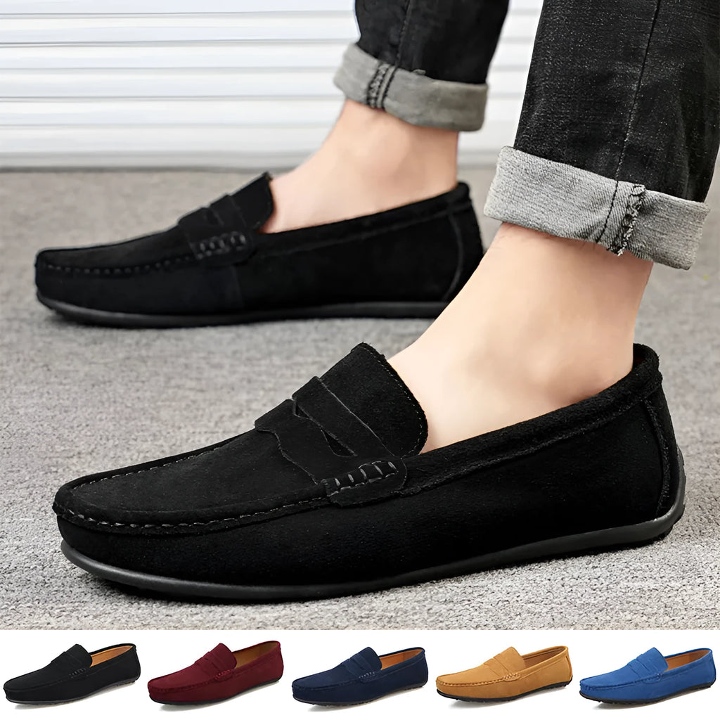 Men's solid colour suede loafers slip-on shoes with round toe and flat rubber sole.