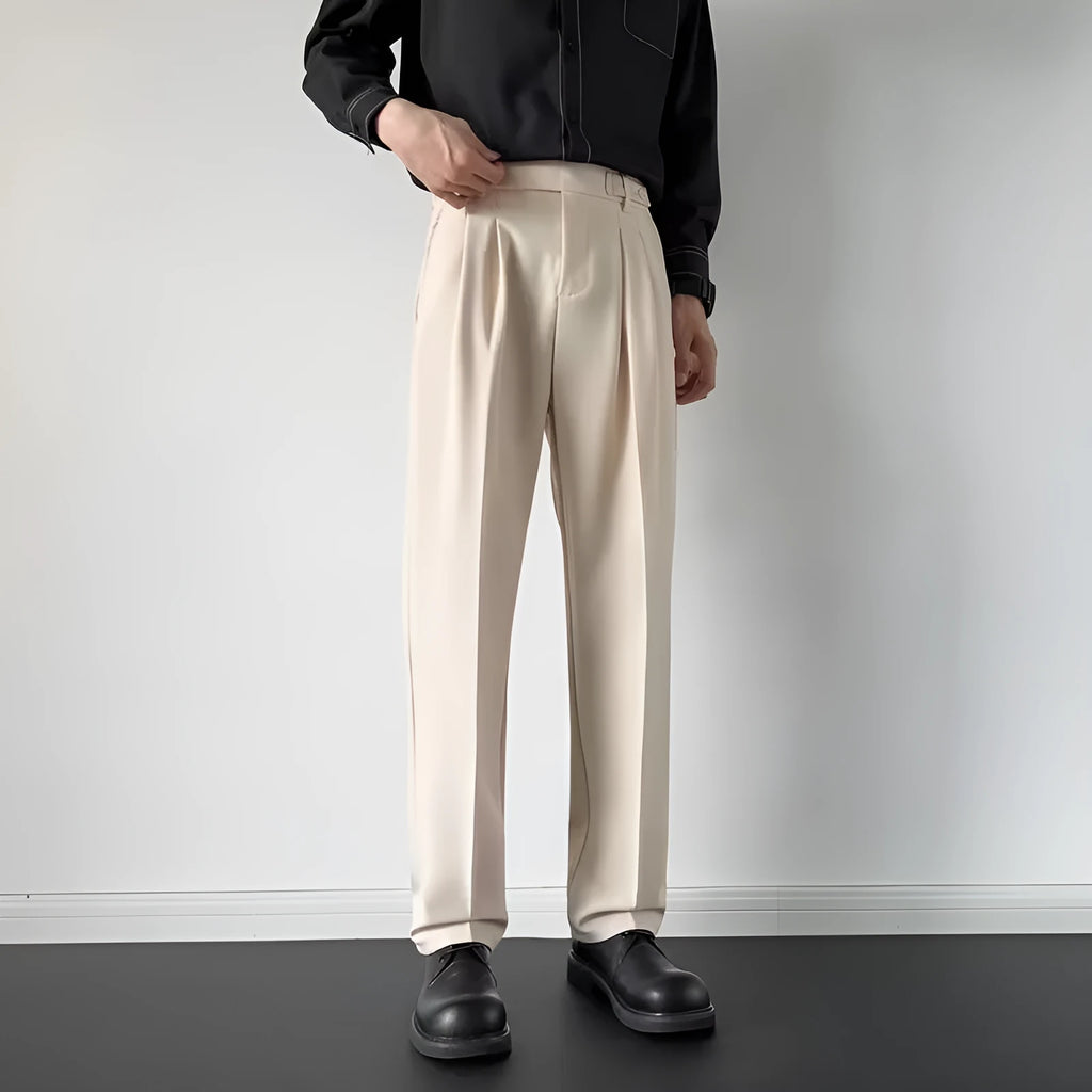 Men's straight-leg suit trousers in apricot or black with loose fit design