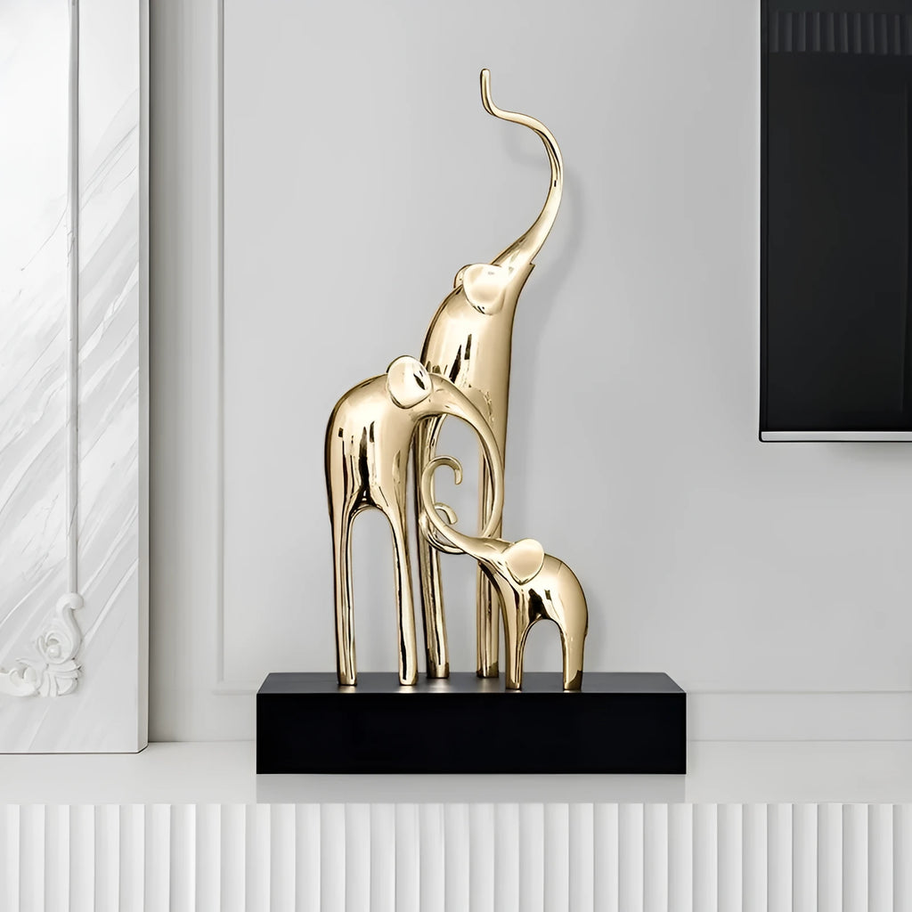 Detailed resin and plastic elephant decorative figurine in a choice of metallic or retro colour finishes.