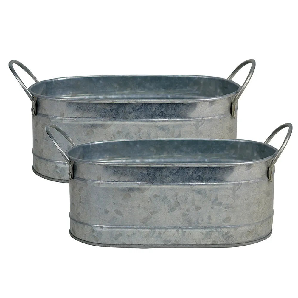 Iron sheet succulent flowerpot in a simple desktop style design.