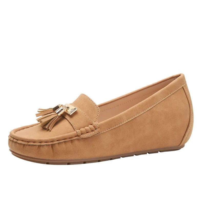Nude-coloured height increasing shoe insole with round toe and TPR sole, shown next to a flat shoe.