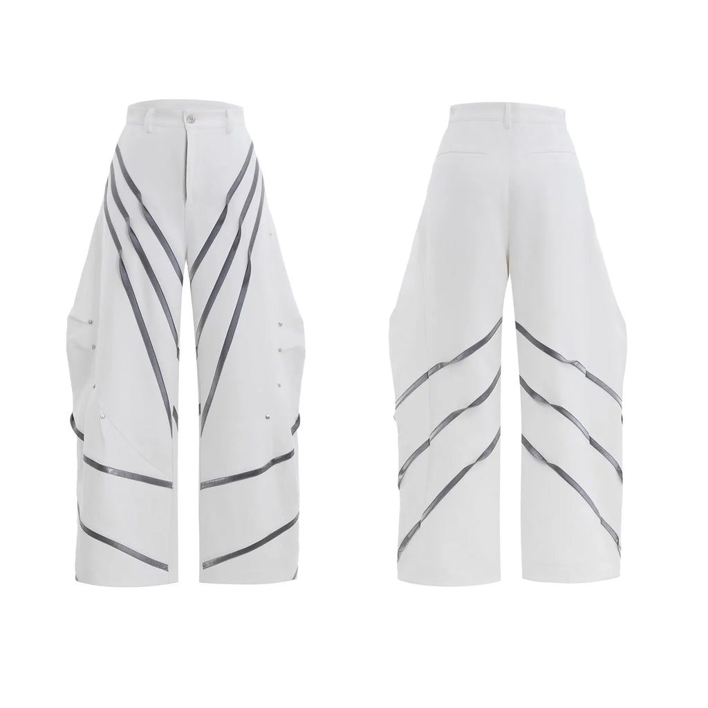Men's trousers with metal striped rivets and pleated front in polyester fabric