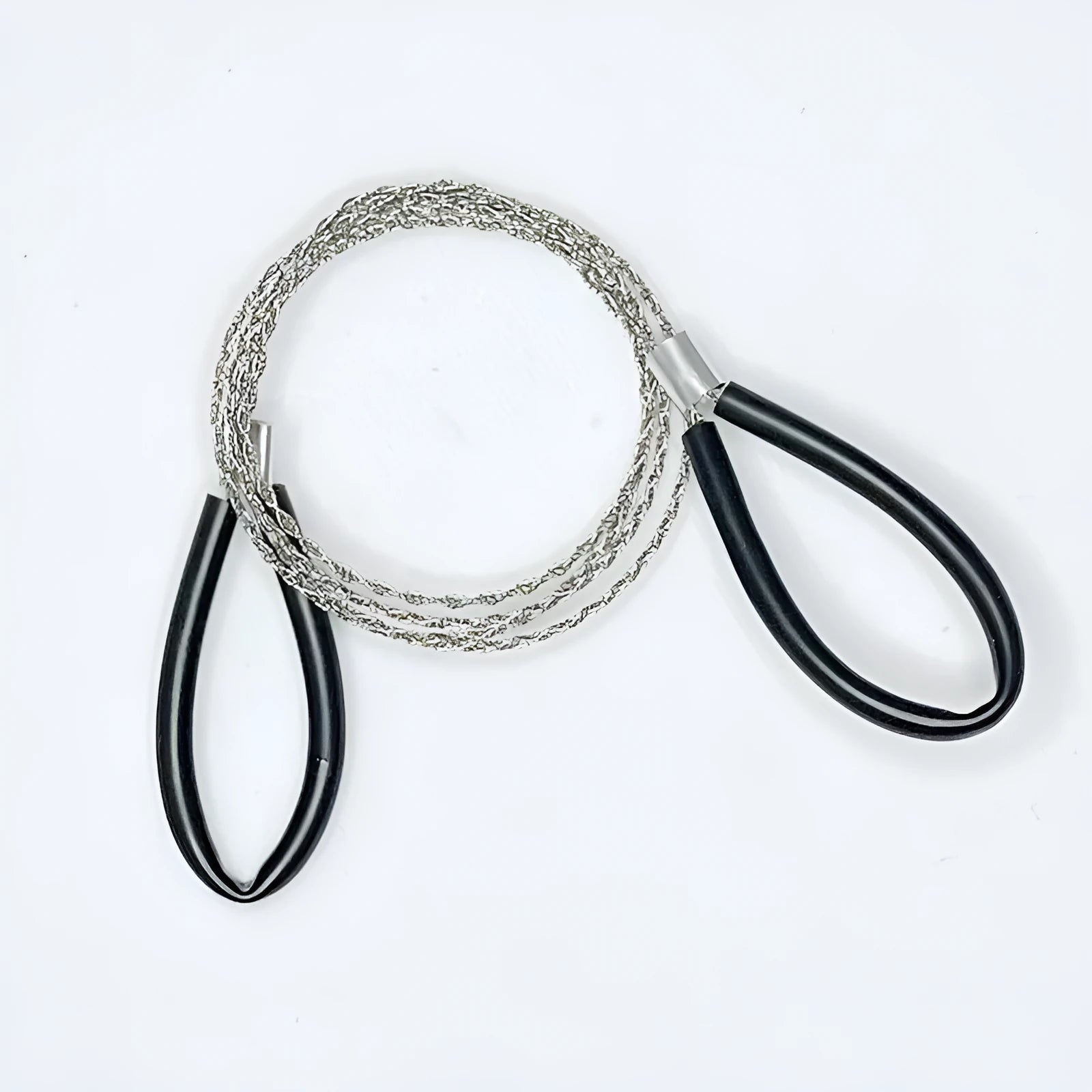 German stainless steel survival wire saw with leather case measuring 70cm total length