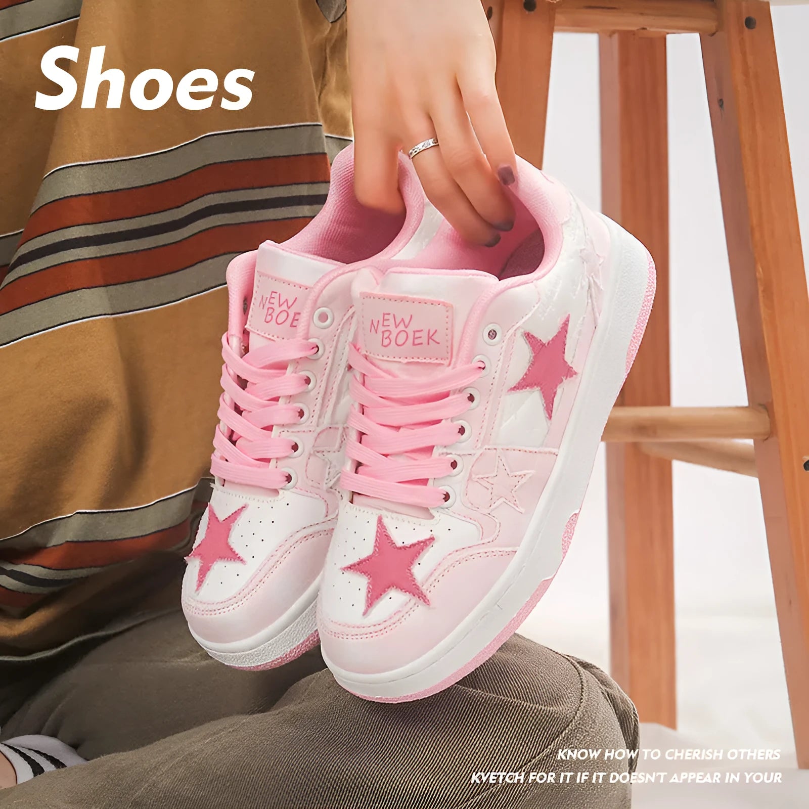 Denim skateboard shoes with round toe and lace-up closure in black, green or pink colours