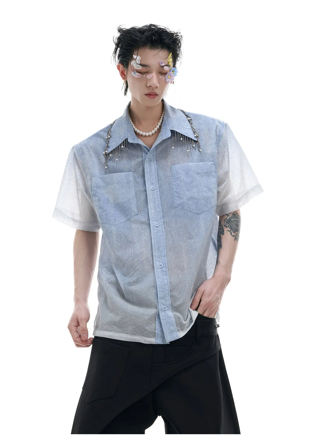 Men's blue and white gradient quilted pattern short sleeve casual shirt with loose fit