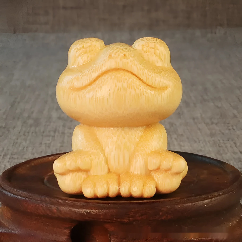 Solid bamboo carving ornament with smiling frog cartoon design, 5cm height