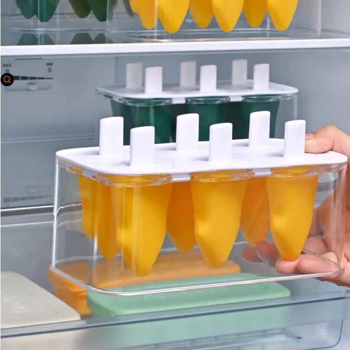 Silicone ice cube mold in green with 7.5x9.5x7.5cm format for homemade popsicles