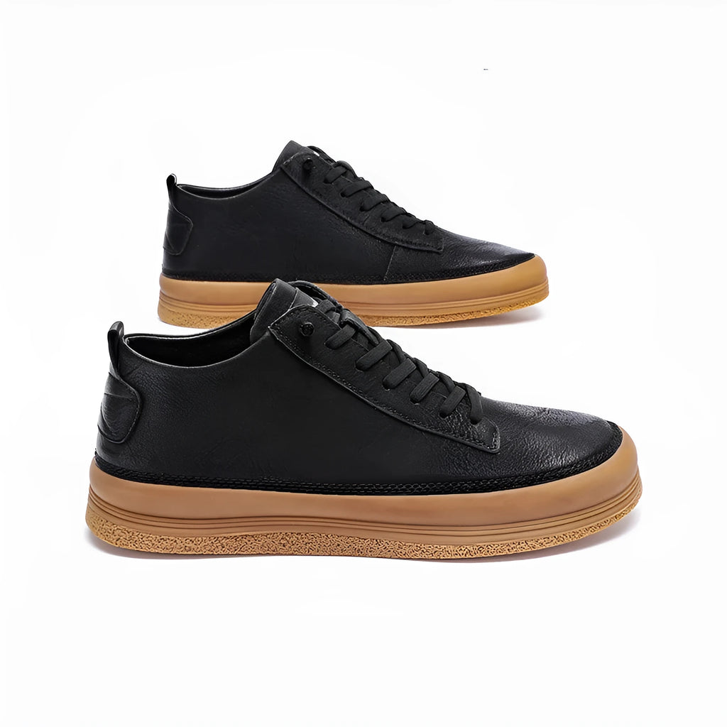 Men's black and white cowhide leather casual shoes with rubber soles and lace-up closure
