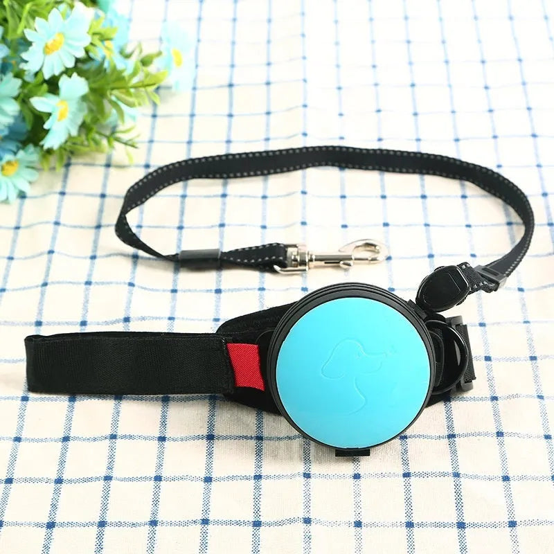 Retractable dog leash extended to 3 metres with automatic brake system in vibrant orange colour