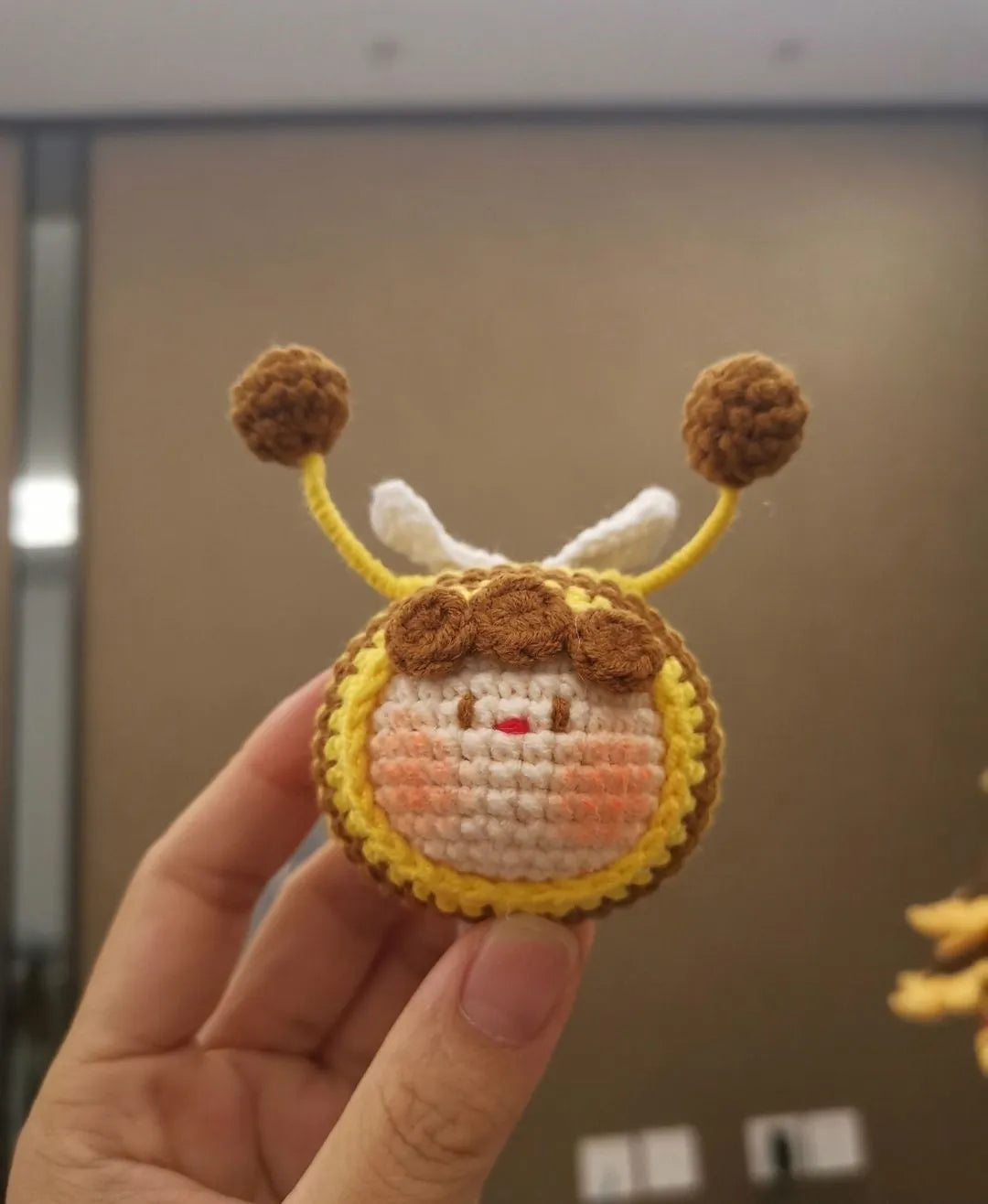 Handmade crocheted bee colony plush pendant for woolen dolls, two styles
