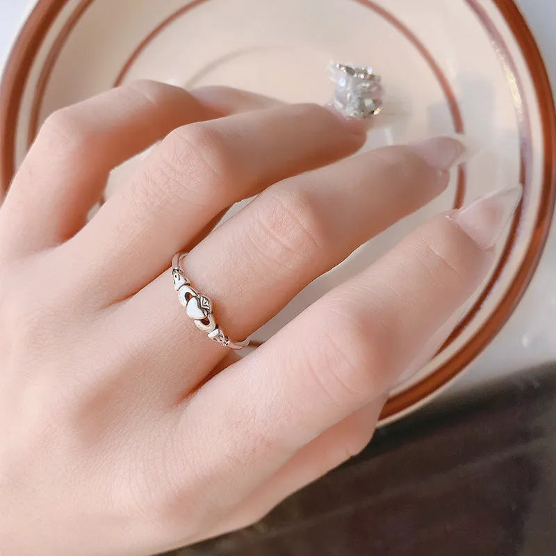 Love personalized small fresh open ring for women, retro silver heart shape on a copper base, adjustable band