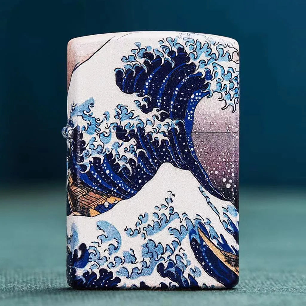 Colored lacquer Kanagawa surf windproof lighter with steel inner liner and copper housing, 58x39x13mm