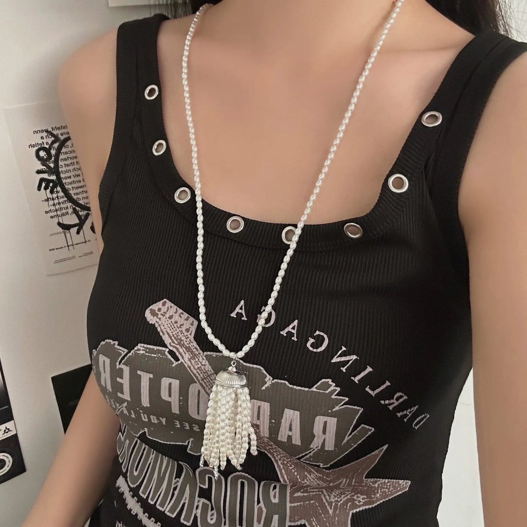 Women's pearl tassel necklace with long rice imitation pearl pendant and electroplated chain