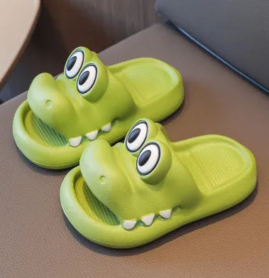 Children's EVA platform sandals with animal patterns in pink, green, yellow and blue colours