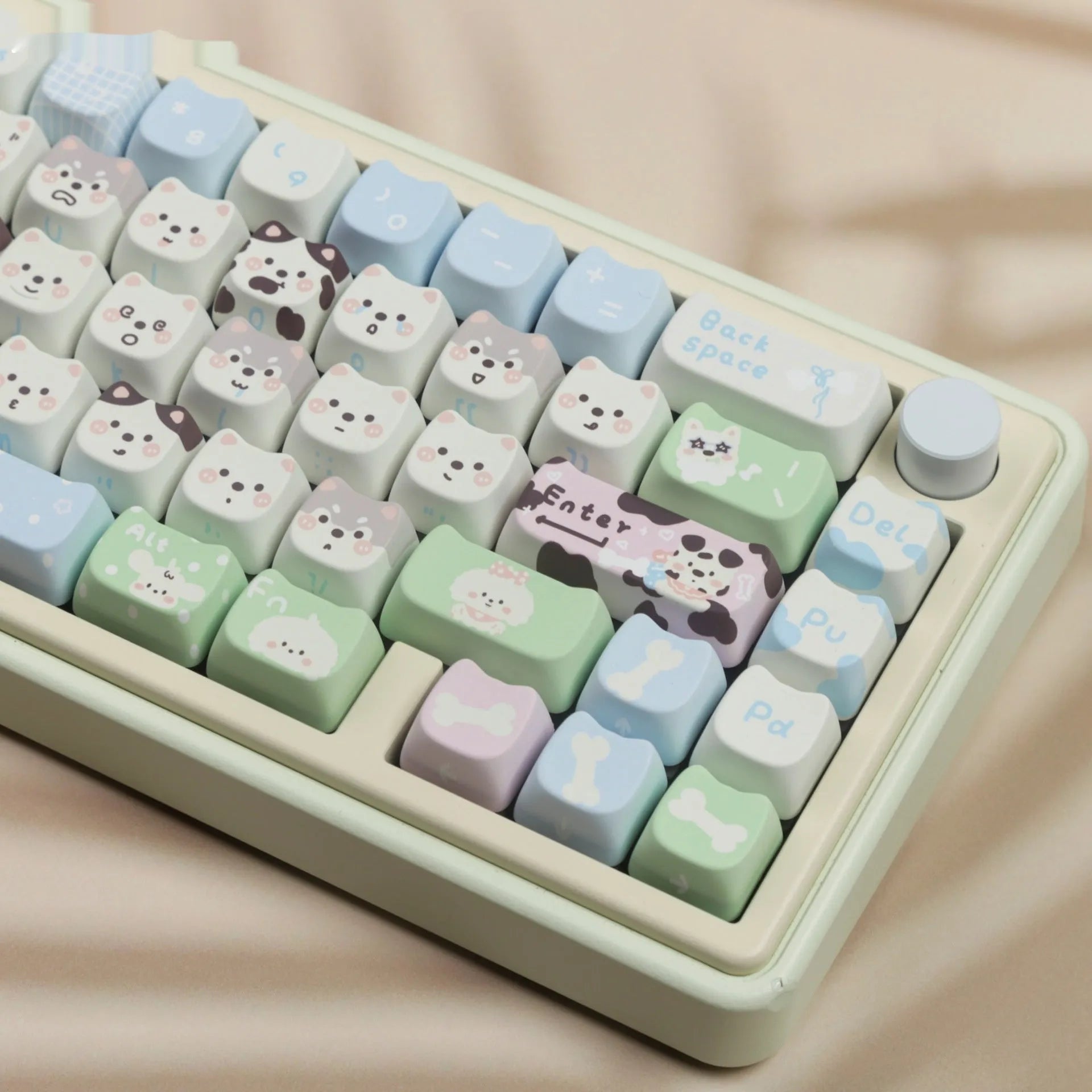 Full set of PBT sublimation keycaps with cat and puppy animal designs for mechanical keyboards