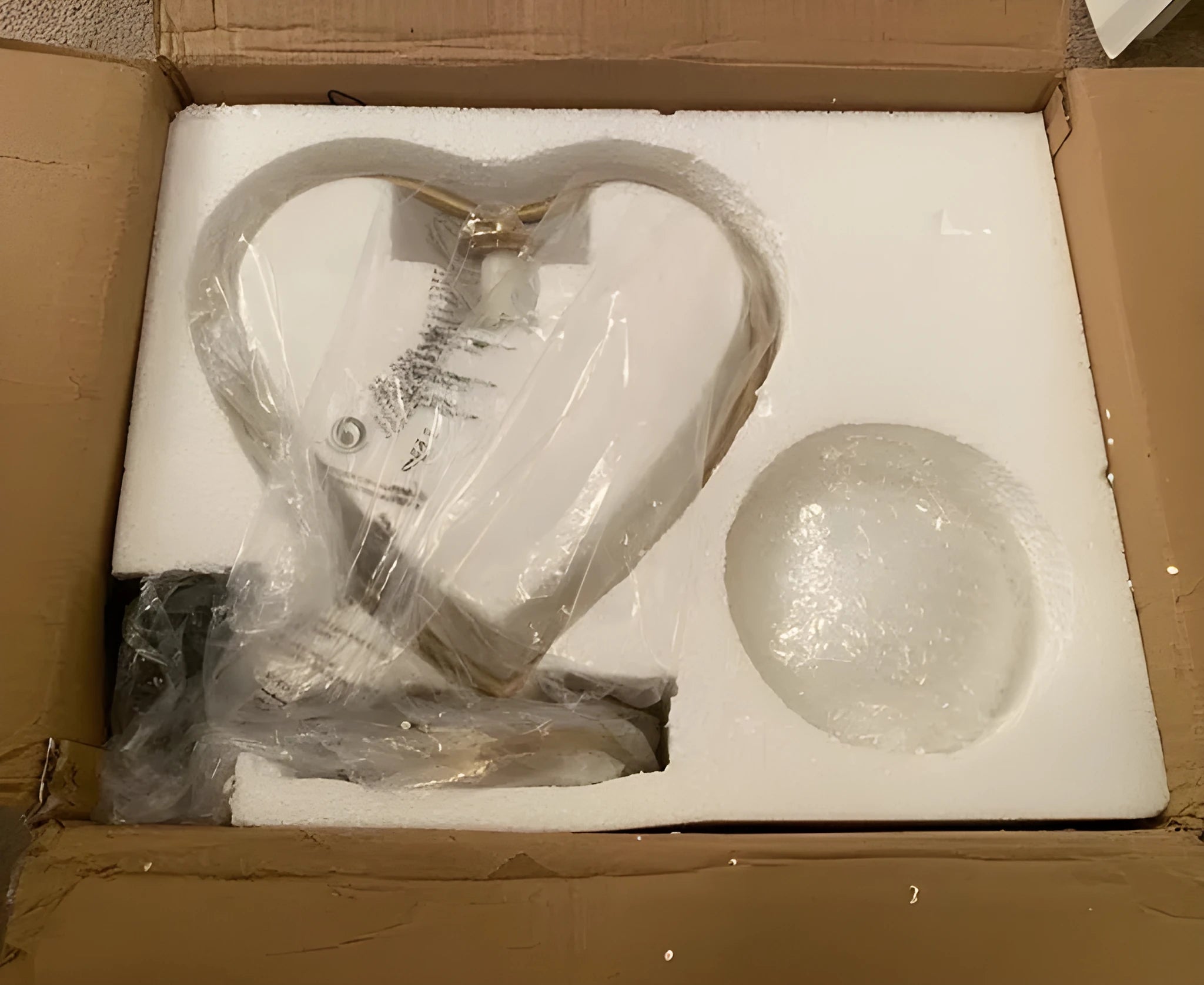 Heart-shaped LED decorative lamp with warm white glow measuring 14cm