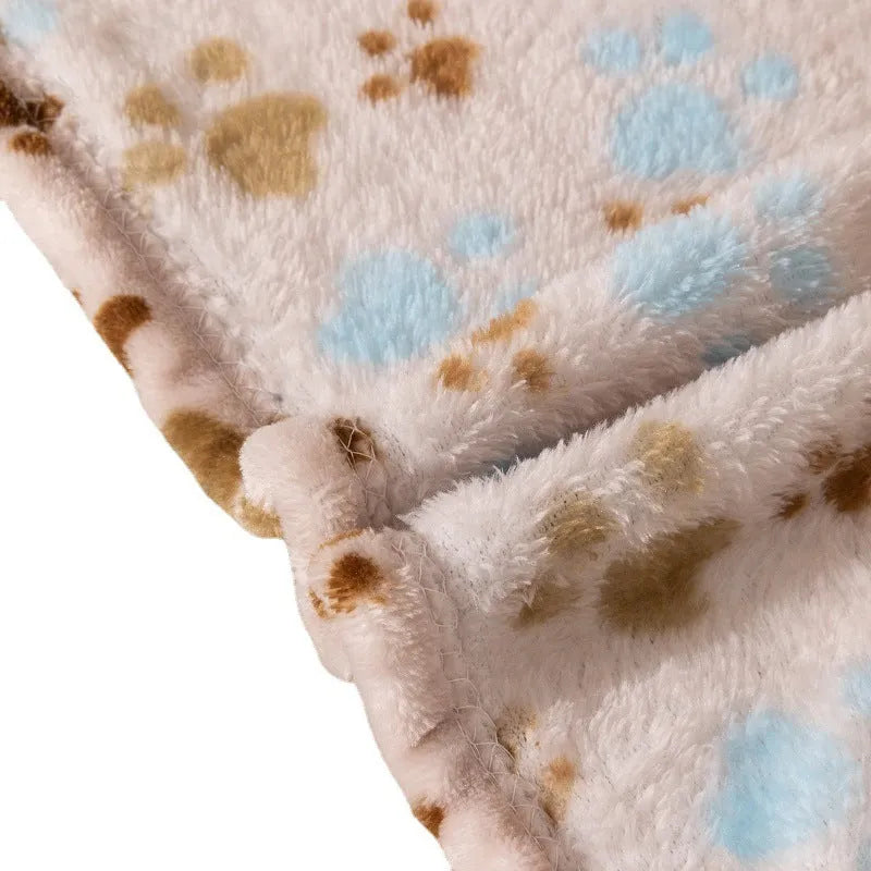 Double-sided thickened polyester dog blanket with cartoon anime pattern in blue dog colour