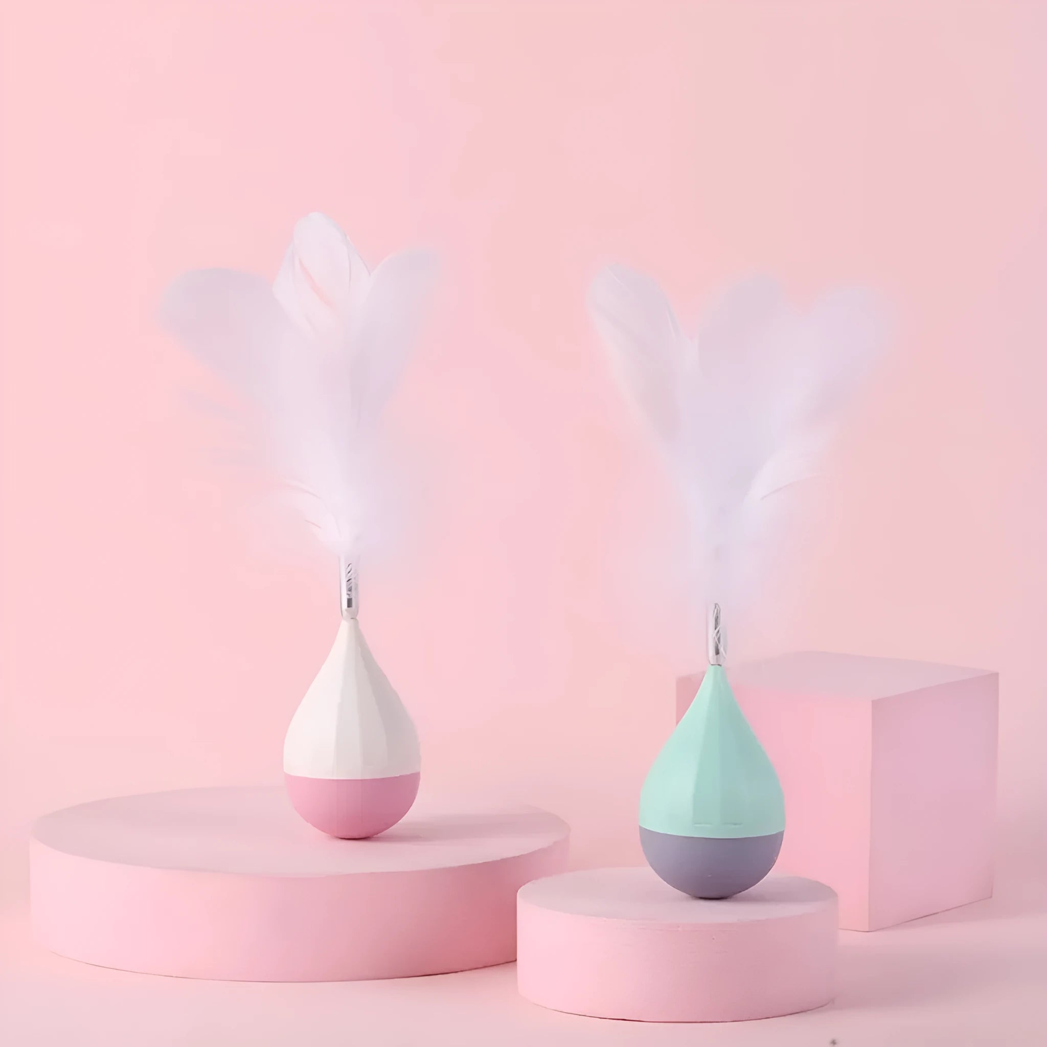 Green feather tumbler cat toy with self-healing stick, bite-resistant ball and goose feather attachments on aluminium shaft